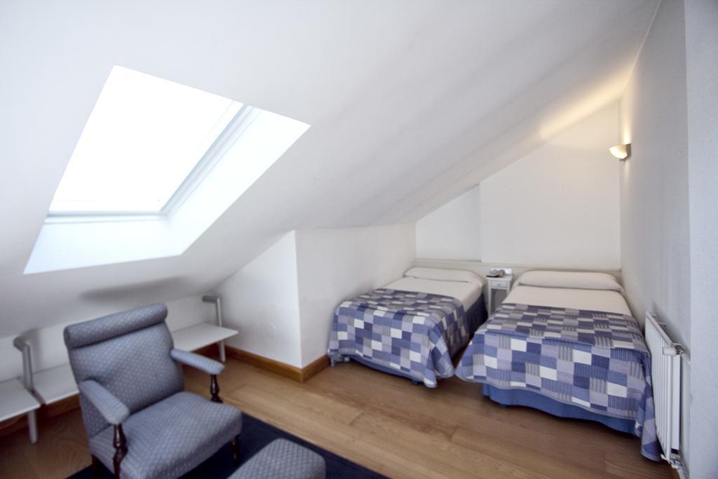 Apartamentos Jauregui Hondarribia Bagian luar foto