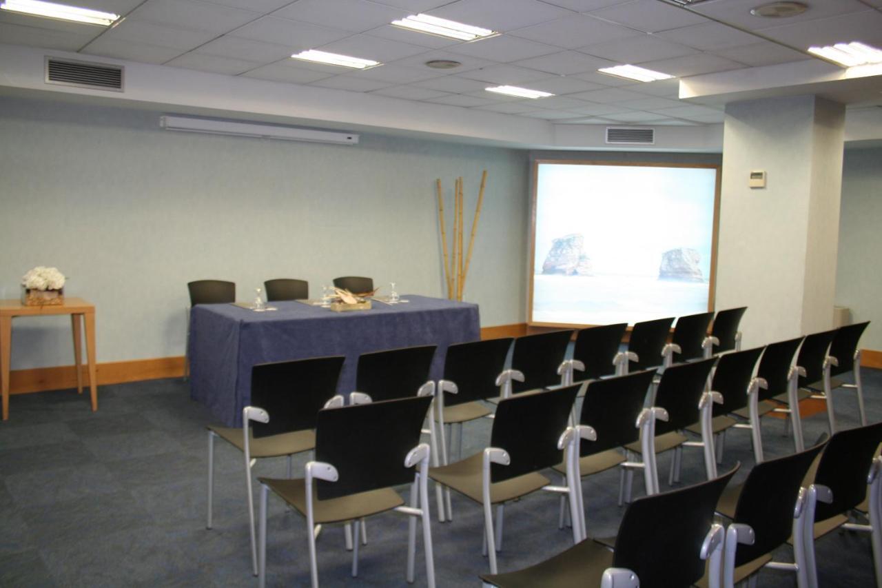 Apartamentos Jauregui Hondarribia Bagian luar foto